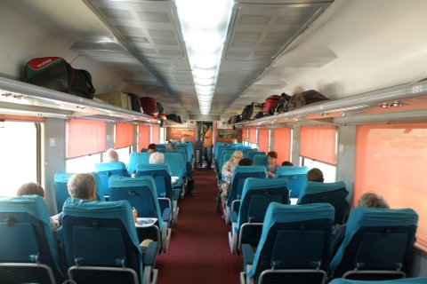 Depuis Delhi : visite du Tajmahal en Gatimaan express tout comprisBillets de train, transport et service de guide