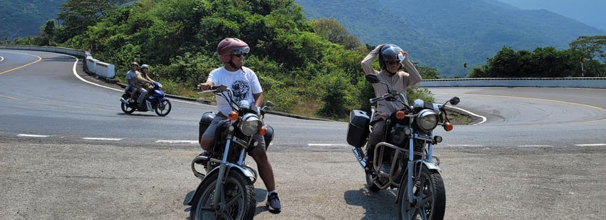 DE HOI AN À HUE EN PASSANT PAR LE COL DE HAI VAN EN EASY RIDER