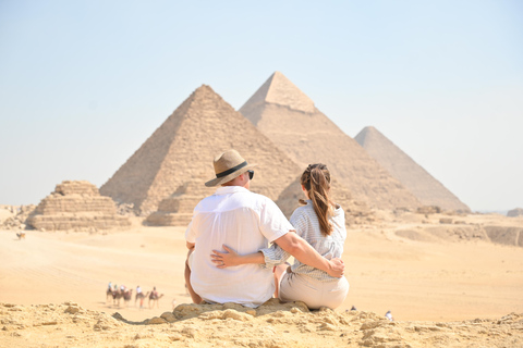 Sharm El Sheikh: Giza Plateau and Egyptian Museum Day Trip