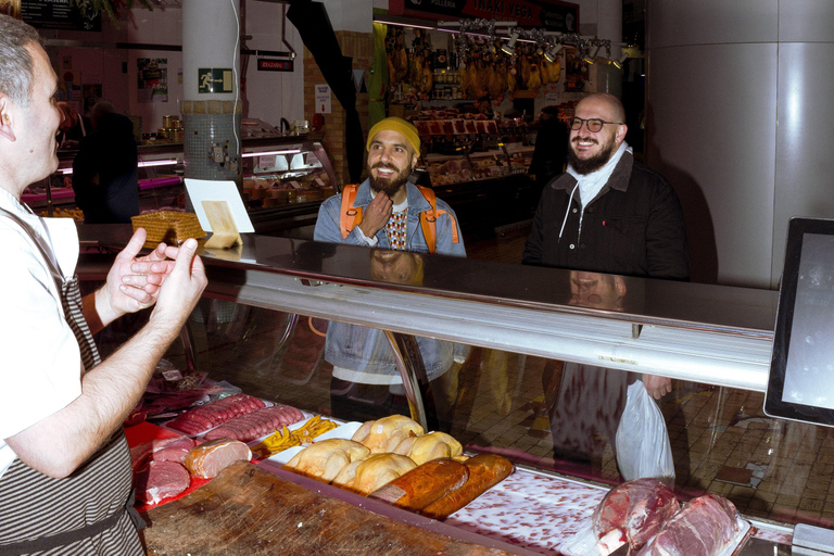 San Sebastián: rondleiding over de markt en Baskische kookles Engels
