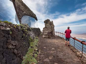 Lanzarote: César Manrique Full-Day Tour