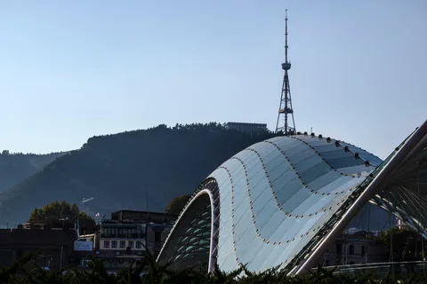 Tbilisi: Attrazioni della città vecchia e viaggio in funicolare fino al parco di Mtatsminda
