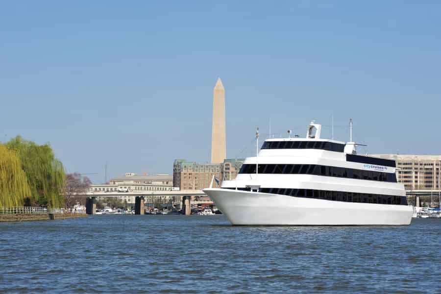 DC: City Cruises Buffet Brunch, Mittagessen oder Dinner Cruise. Foto: GetYourGuide