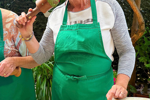 Cooking lesson: Genoese pesto made in a mortar with the World Champion Cooking class: Genovese pesto made in a mortar with the World Champion