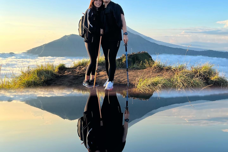Mount Batur Sunrise hiking with Breakfast & Hotel Pickup Hot spring only