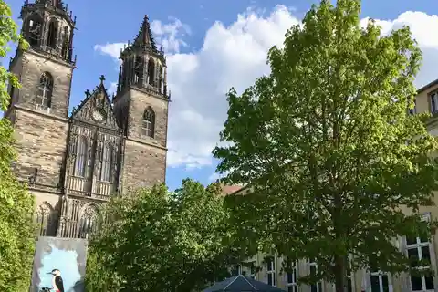 Magdeburg: City Highlights Guided Walking Tour