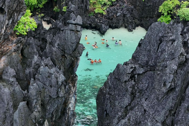 El Nido: Tour privado D con Laguna Pequeña, Laguna Cadlao