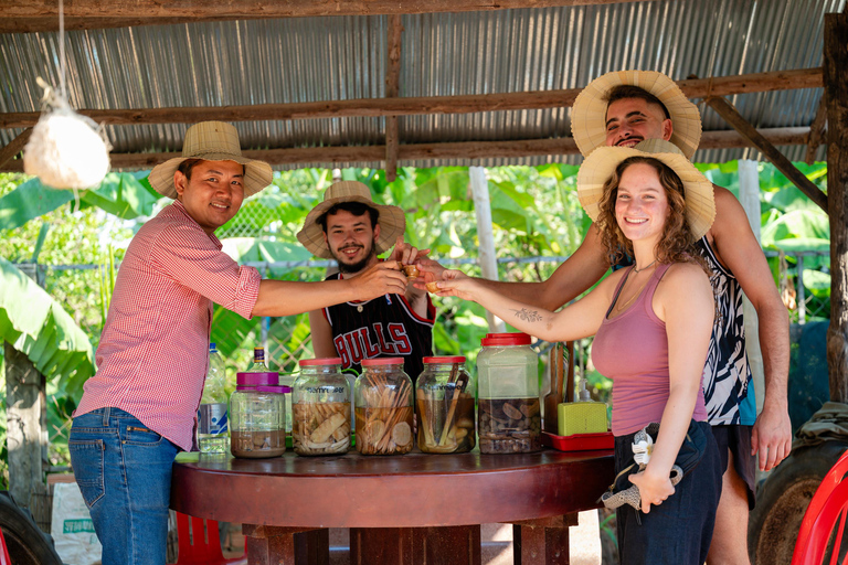 Siem Reap: Horseback Ride with Tour Guide at Phnom Krom (1 hour) Horseback Ride with Tour Guide