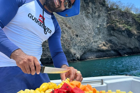 Martynika: Wycieczka z obserwacją delfinów i snorkelingiem z żółwiamiMartynika: wizyta na północy wyspy na Karaibach