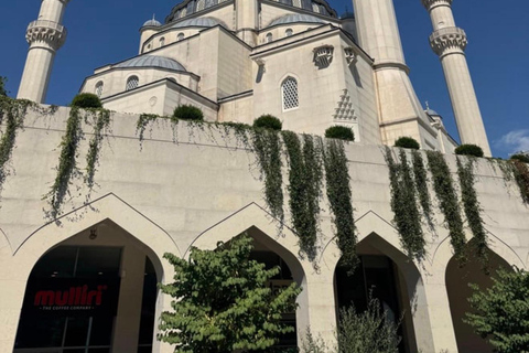 From Durrës/Golem: Kruja Castle, Bazaar & Tirana City Tour