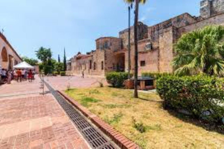 Private: Colonial & Contemporary Santo Domingo Excursion