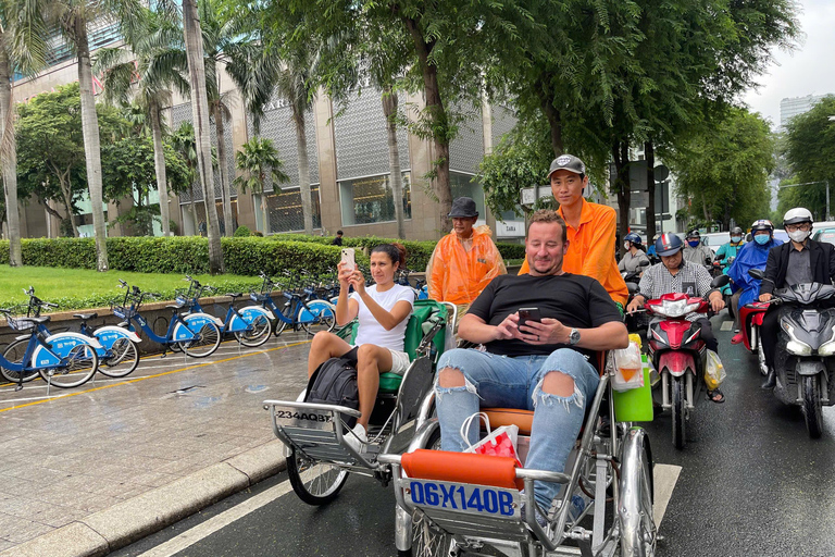 Passeio turístico privado pela cidade de Ho Chi Minh em bicicleta