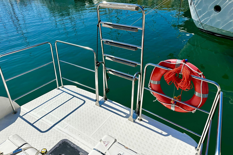 فريجوس: رحلة بحرية Esterel Calanques (قارب مريح) + محطة للسباحة