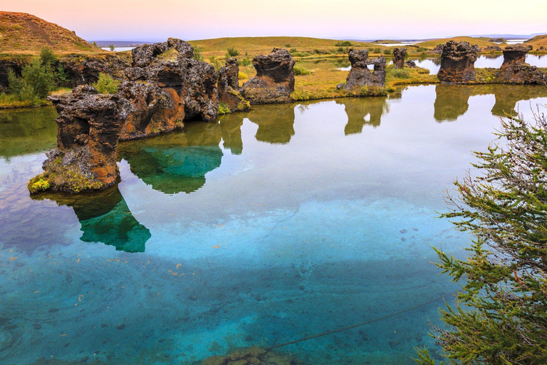 Autotour : Tour complet de l'Islande (8 jours)Kia Stonic - Hébergement standard