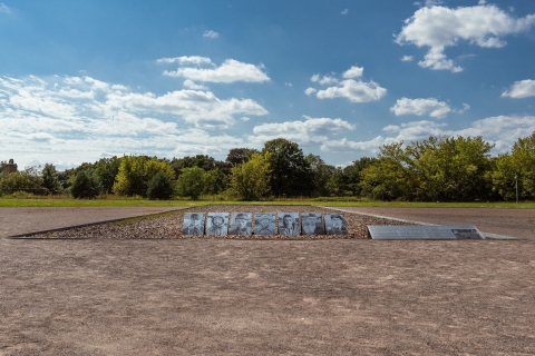 Berlijn: wandeltour Monument Sachsenhausen, kleine groepGroepstour in het Engels