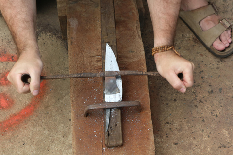 Hoi An: Knife-making Workshop with Hotel Pickup