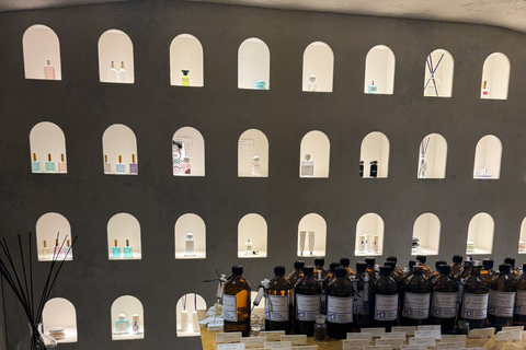 Tokyo: Custom Fragrance & Perfume Making Workshop (Shibuya) Light Plan