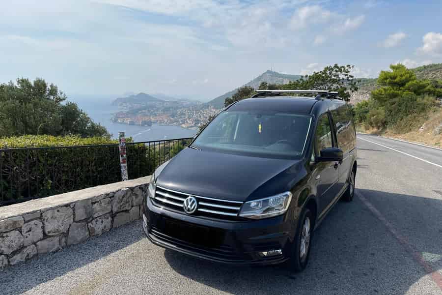 Zuverlässiger Flughafentransfer Sarajevo SJJ: Problemloser Service. Foto: GetYourGuide Zuverlässiger Flughafentransfer Sarajevo SJJ: Problemloser Service. Foto: GetYourGuide