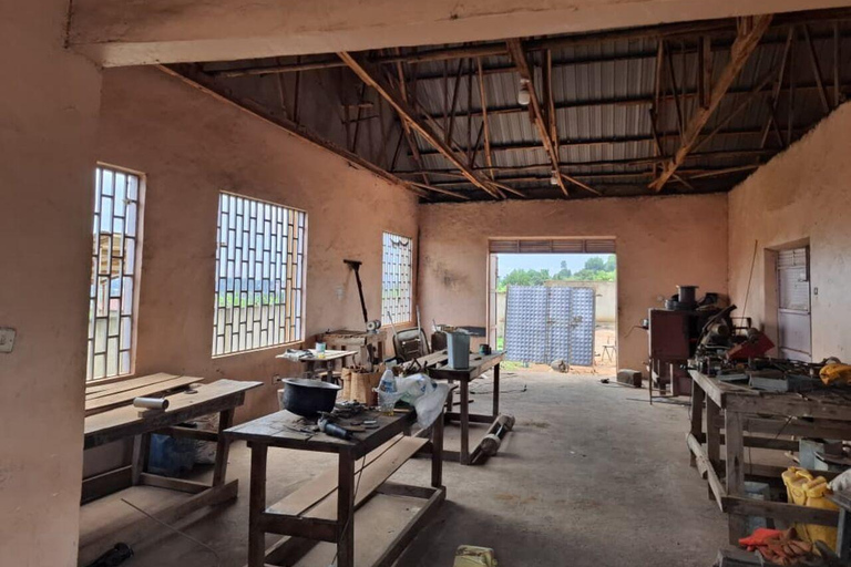 Kampala: Ugandan Knife Making Experience Workshop