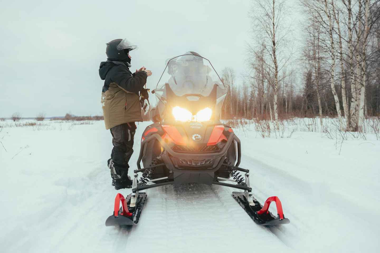 Överkalix - Lapland : Snowmobile Safari with Lunch and fika