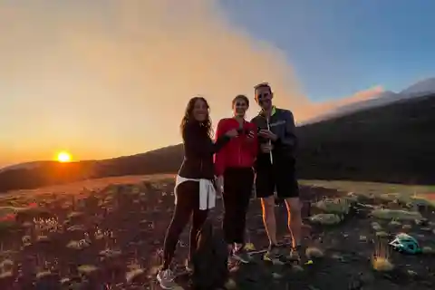 Monte Etna: Excursión al atardecer en bicicleta eléctrica