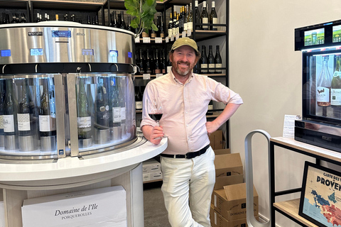 Marseile: Taste the wines of the South in a top wine shop.