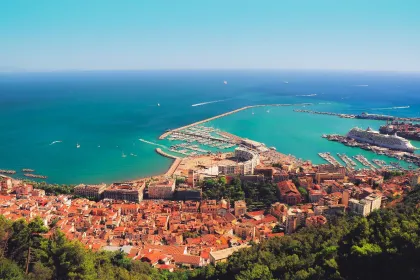 Amalfiküste von Neapel aus: Zug & Schiff mit Smart Audioguide