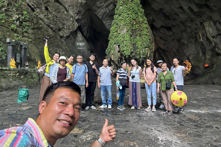 Da Hanoi: Tour di gruppo della Pagoda dei Profumi di una giornata intera con pranzoTour con funivia