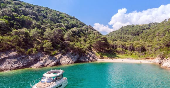 Private Tour mit dem Schnellboot Sea Symphony Private Tour mit dem Schnellboot Sea Symphony