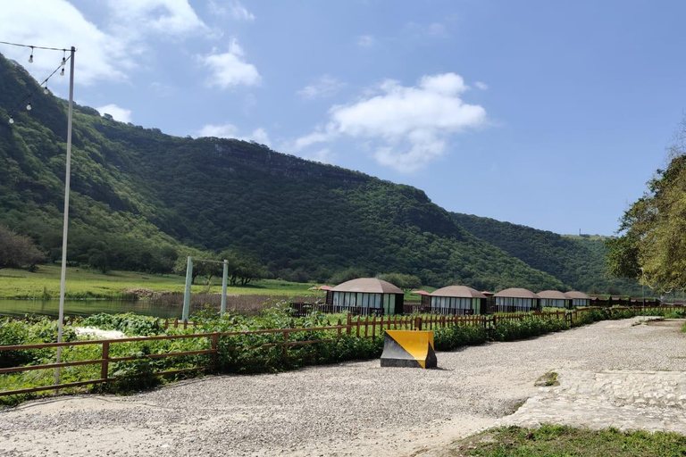 From Salalah: East Salalah Full-Day Guided Tour with Pickup