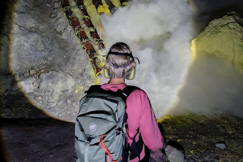 巴尼万吉：伊真火山蓝火私人夜间活动