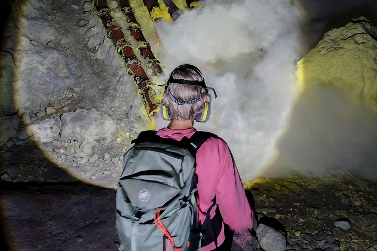 巴尼万吉：伊真火山蓝火私人夜间活动