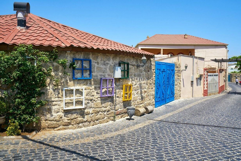 Baku: Balakhani Art-Village, Ramana Castle & Yanardag Tour