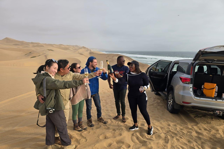 Walvis Bay: Sunset Sandwich Harbour Dune Bashing Tour
