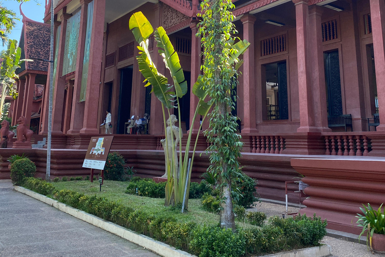 Phnom Penh: Custom Killing Fields & Highlights by Tuk-Tuk Option 1: S-21 Prison & Killing Fields