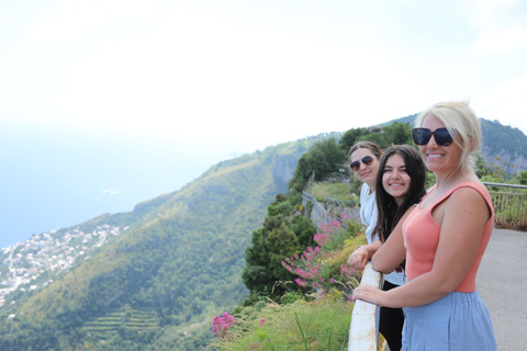 Depuis Rome : Excursion d'une journée à Amalfi et au parc archéologique de Pompéi