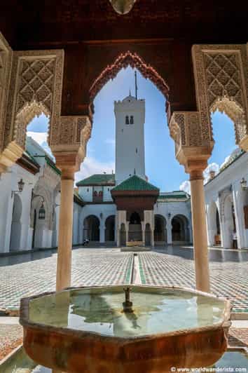 Tanger : visite guidée de 2 jours à Chefchaouen et Fès avec prise en charge - medina