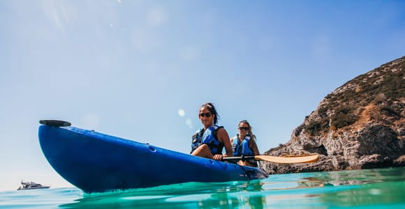 Sesimbra: Arrabida Natural Park & Caves Guided Kayaking Tour