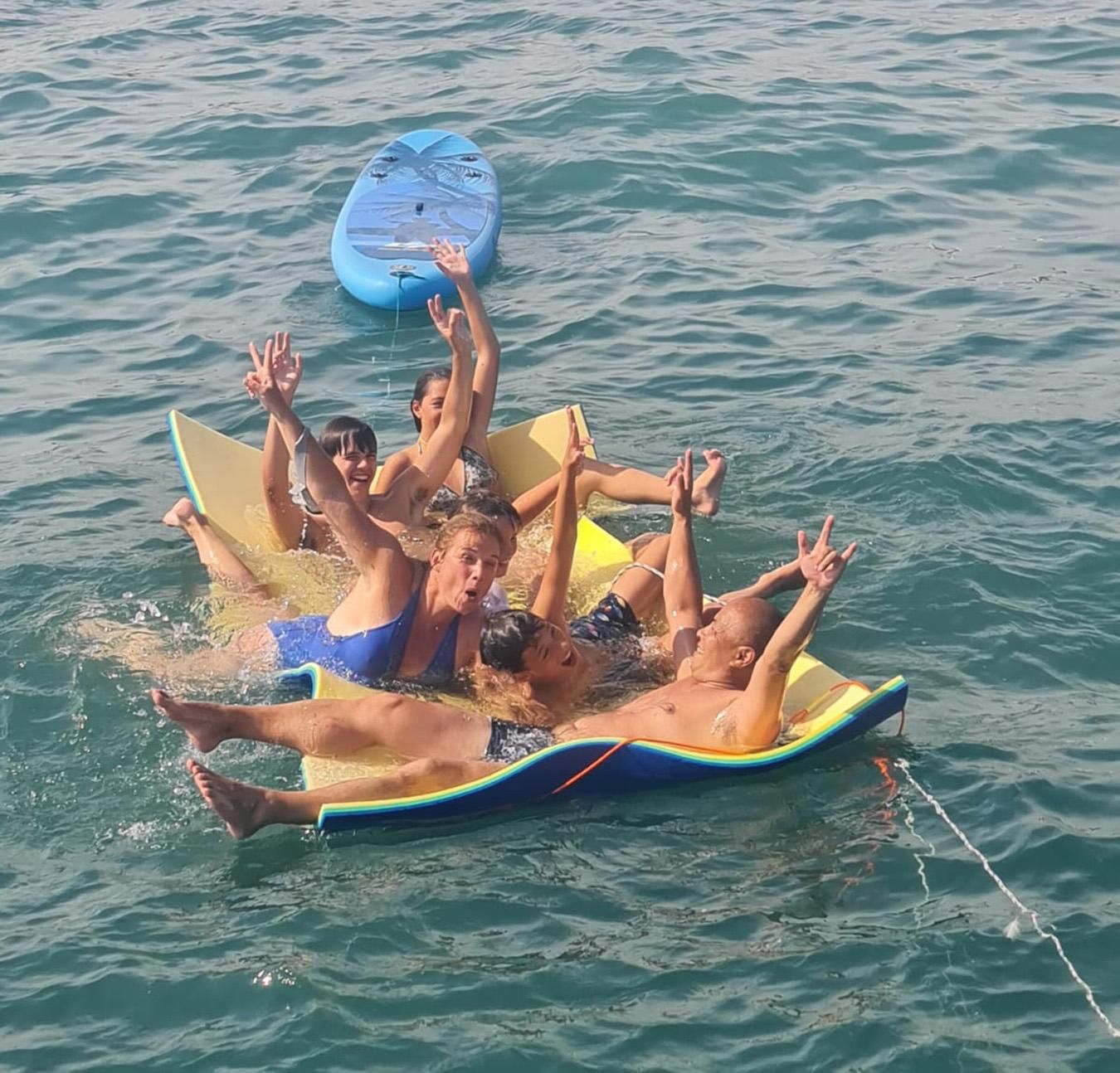 Torrevieja: Erlebnistour mit dem Katamaran Apaleo 2 oder 3 Stunden