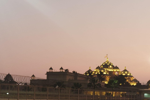Visita al templo Akshardham con espectáculo de luces