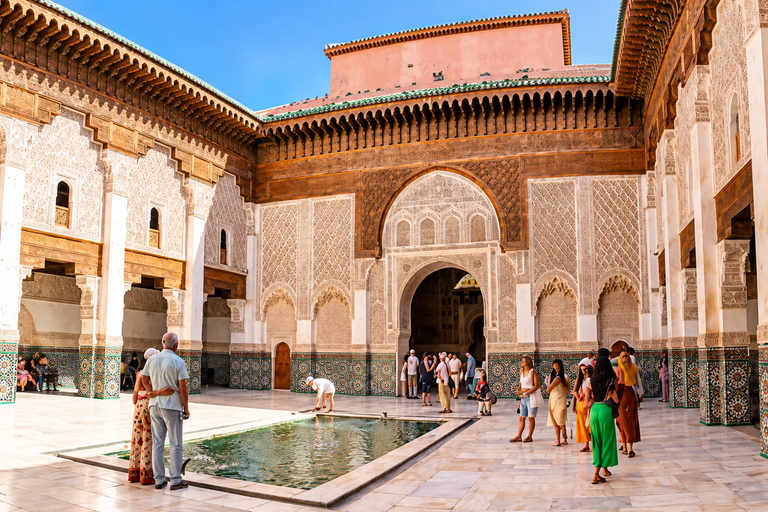 Marrakech: Medina, Palaces, Souks & Evening Carriage Ride Medina Discovery, Evening Carriage & Moroccan Dinner