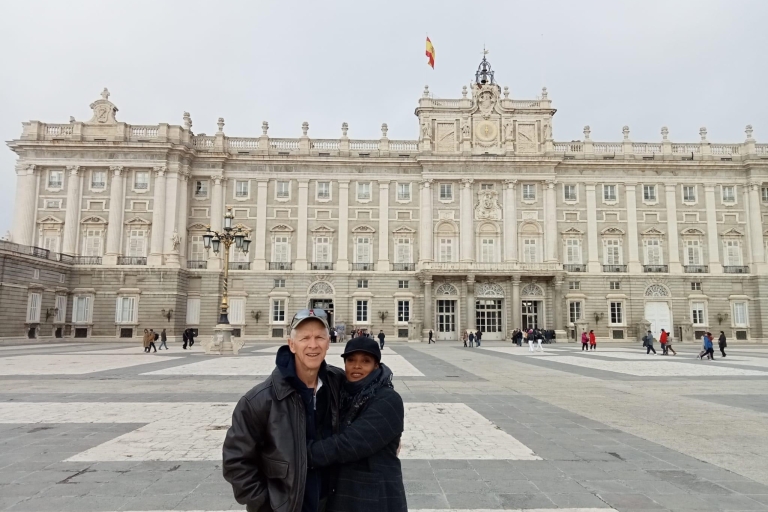 Madrid: Guided visit to the Royal Palace with Entry Ticket Guided visit to the Royal Palace of Madrid