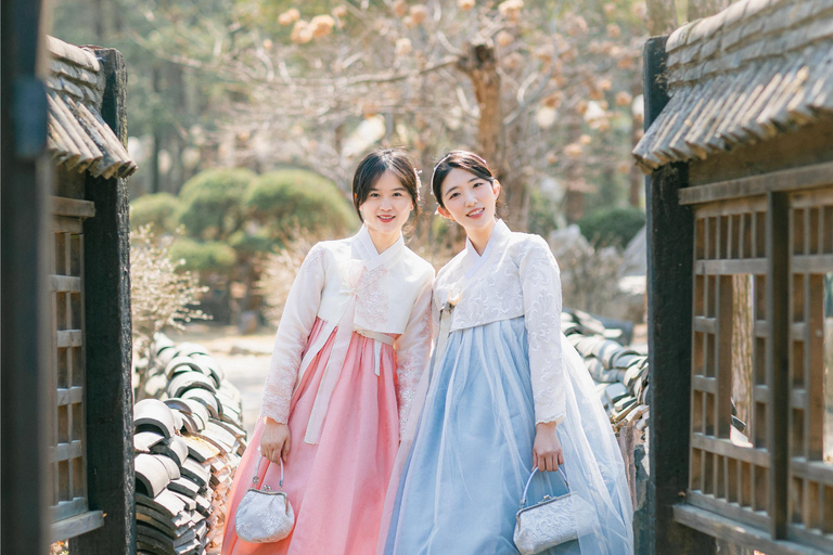 Chuncheon: Hanbok Rental Experience Chuncheon: Hanbok Rental Experience-5-hour Rental