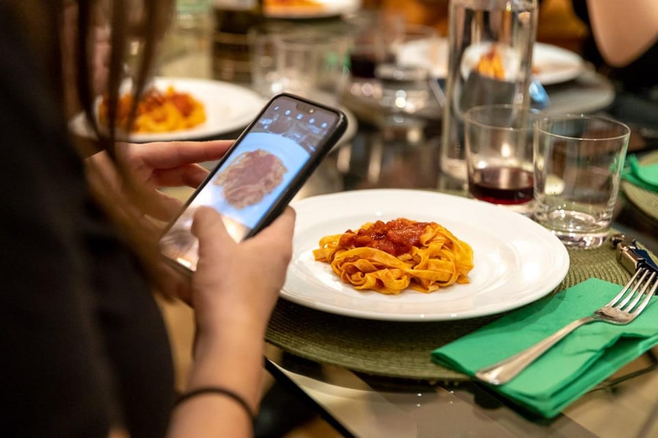 Roma Elaboración de pasta y cata de vinos en una villa del Trastevere