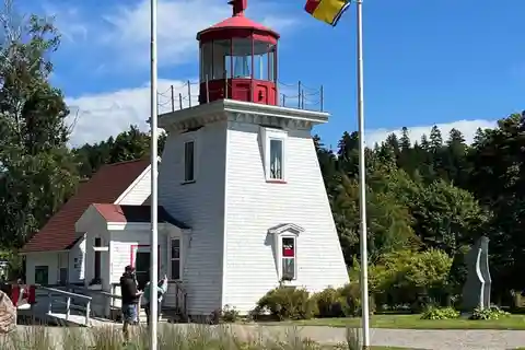 Private Bay of Fundy and City Highlights Tour up to 7