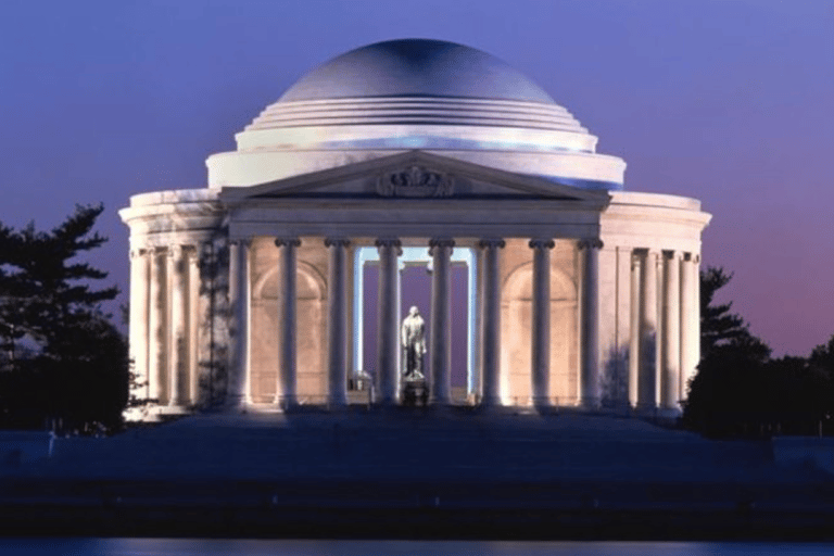 Washington DC: Tour notturno Hop-on Hop-off con navettaTour regolare