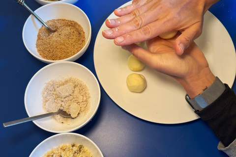 Make Your Own Colorful Korean Rice Cakes in a Hanok