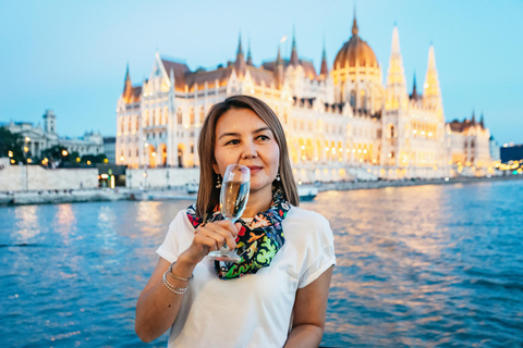 Budapest: Crucero nocturno con bebidas y música en directoCrucero con Tokaji