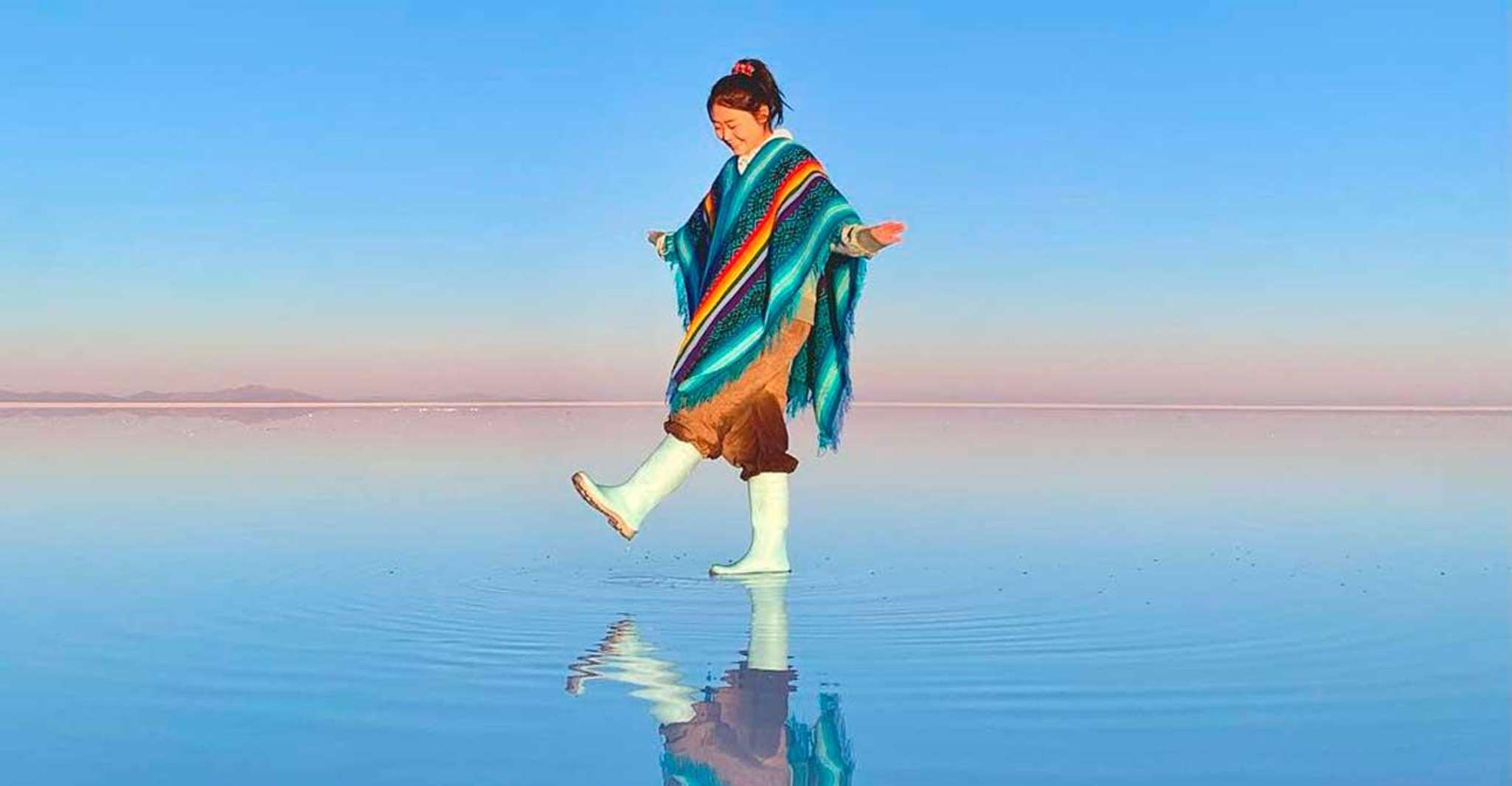 来自Uyuni, Uyuni 盐平板巡航+摄影集+日落 - Hizvo