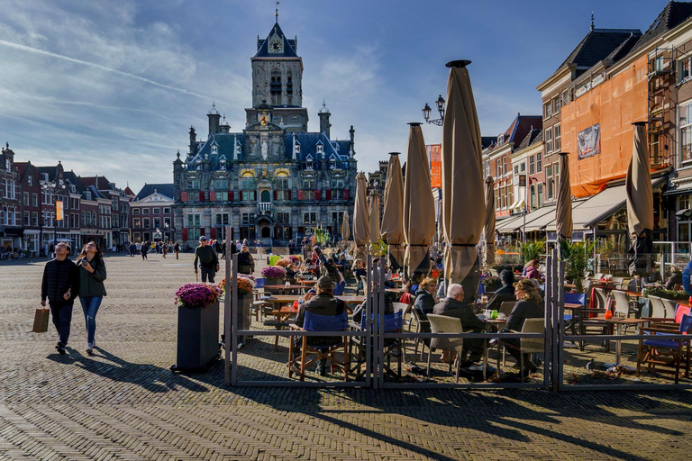 Delft: Private Dutch Food and Drink Tasting Tour Dutch speaking guide